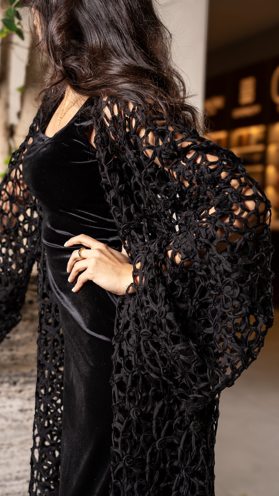 Velvet Net in Black دراعه