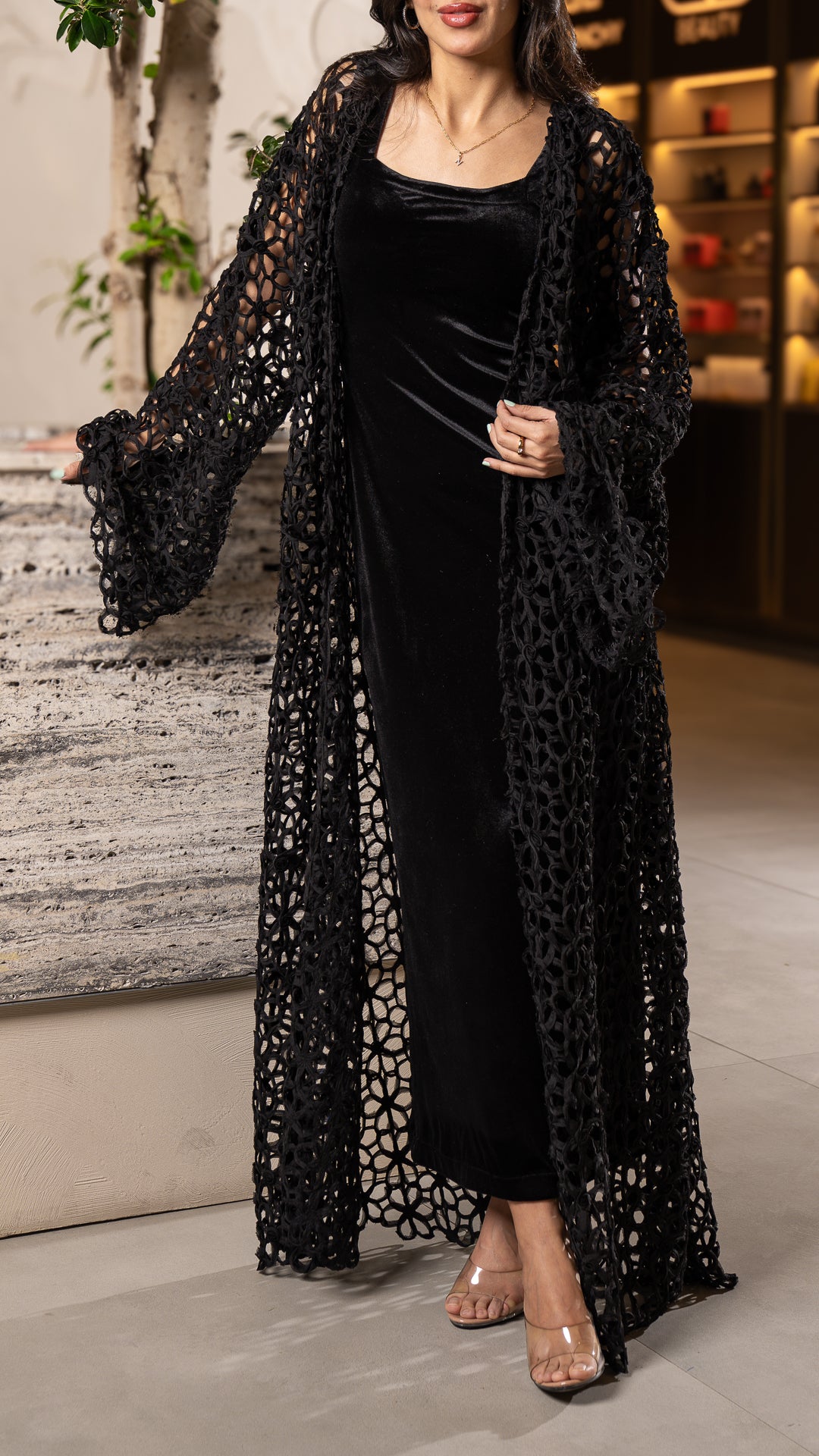 Velvet Net in Black دراعه