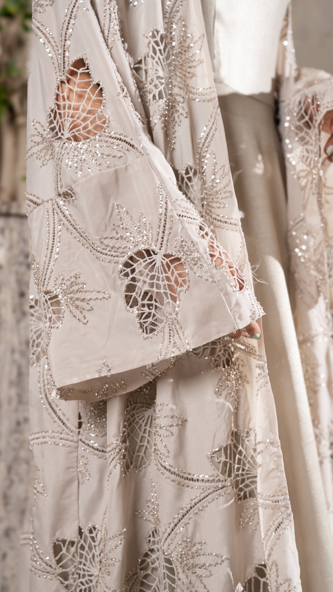 Desert in Beige دراعة