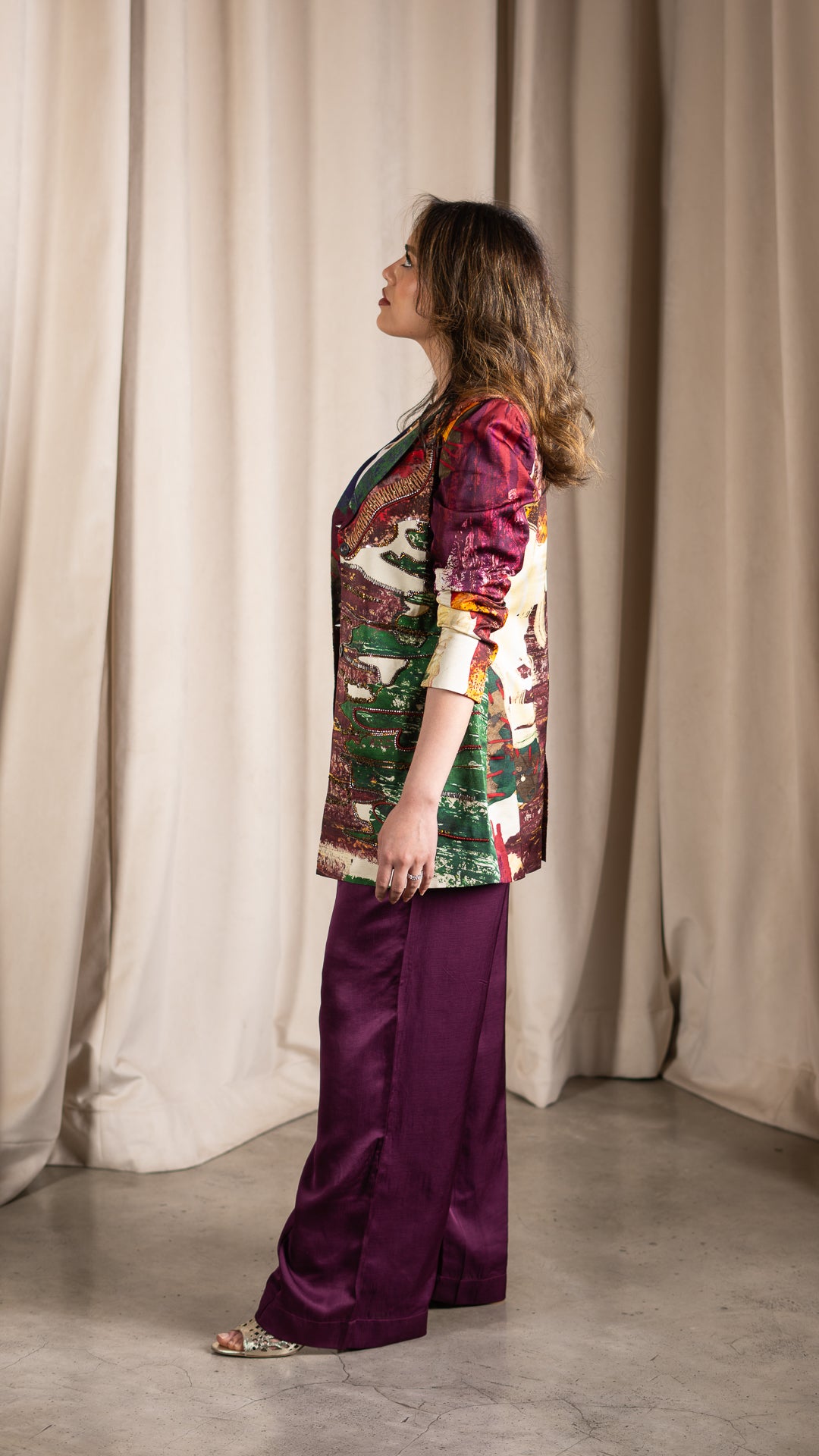 Maroon EMB Blazer جاكيت