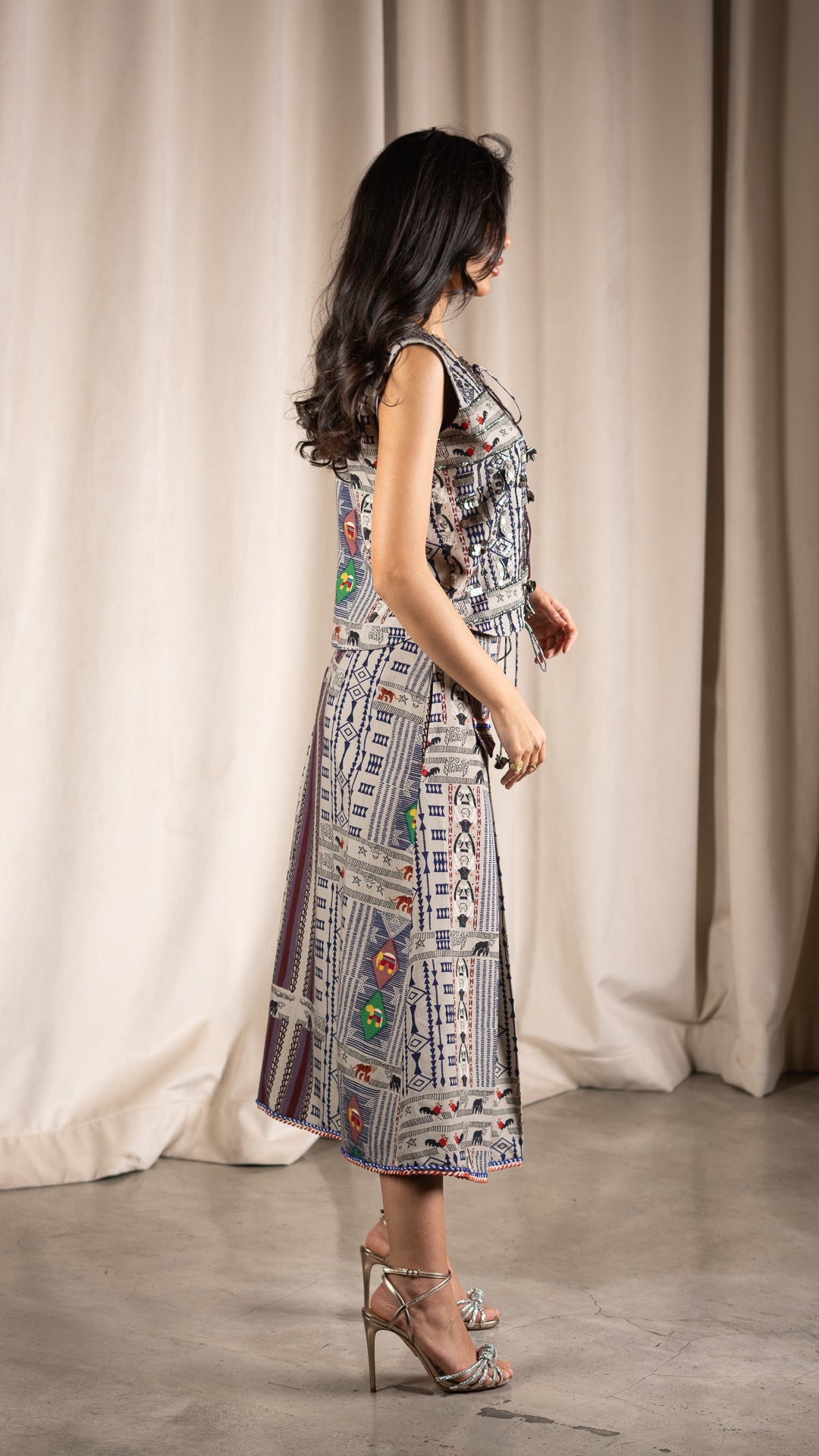 Cowbell Skirt تنورة