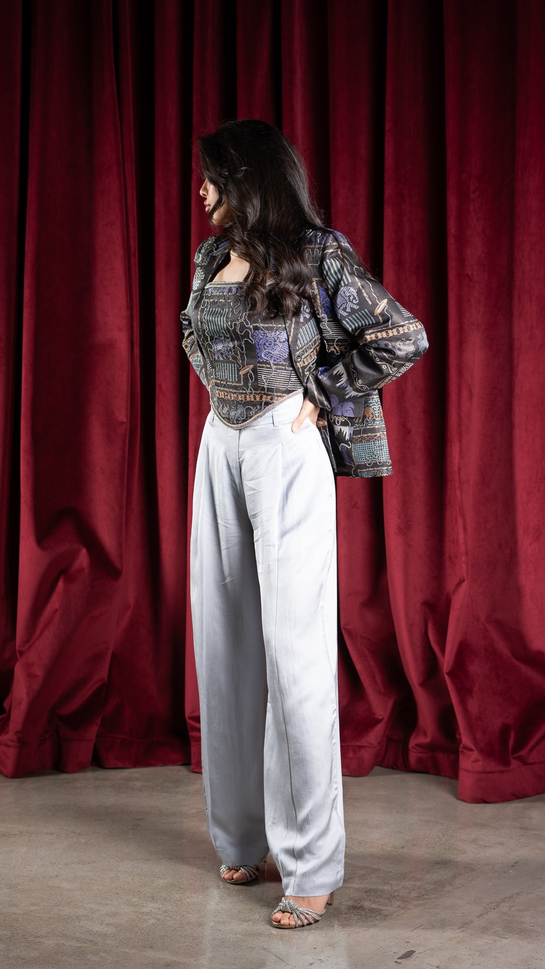 Lavender EMB Blazer جاكيت